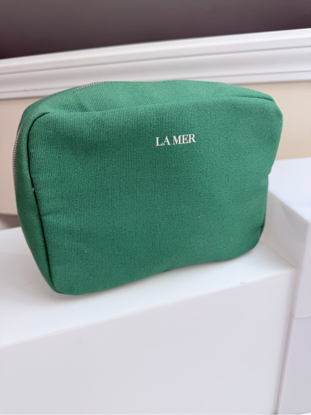 La Mer Green Cotton Cosmetic Bag Makeup Pouch Zip Closure